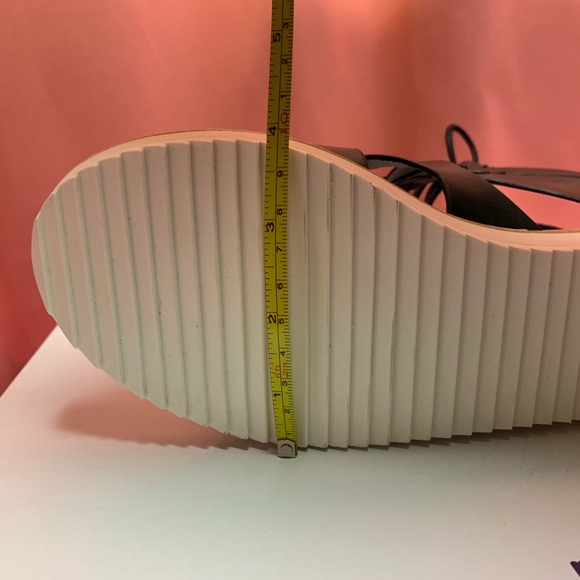 Madden girl black ankle gladiator sandal NIB - Picture 6 of 7